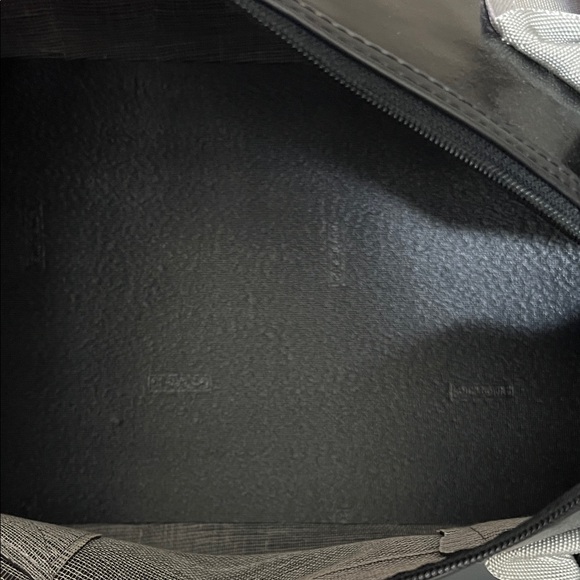 Authentic Servco Toyota Hawaii Duffel Bag - Picture 10 of 13